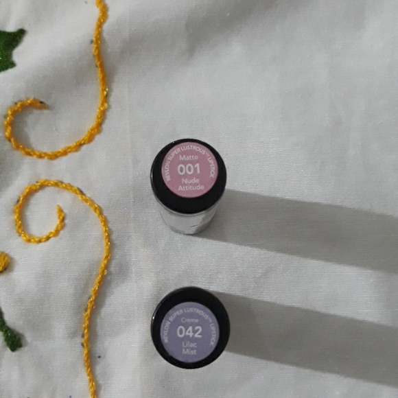 Maybelline foundation - Picture 2 of 3